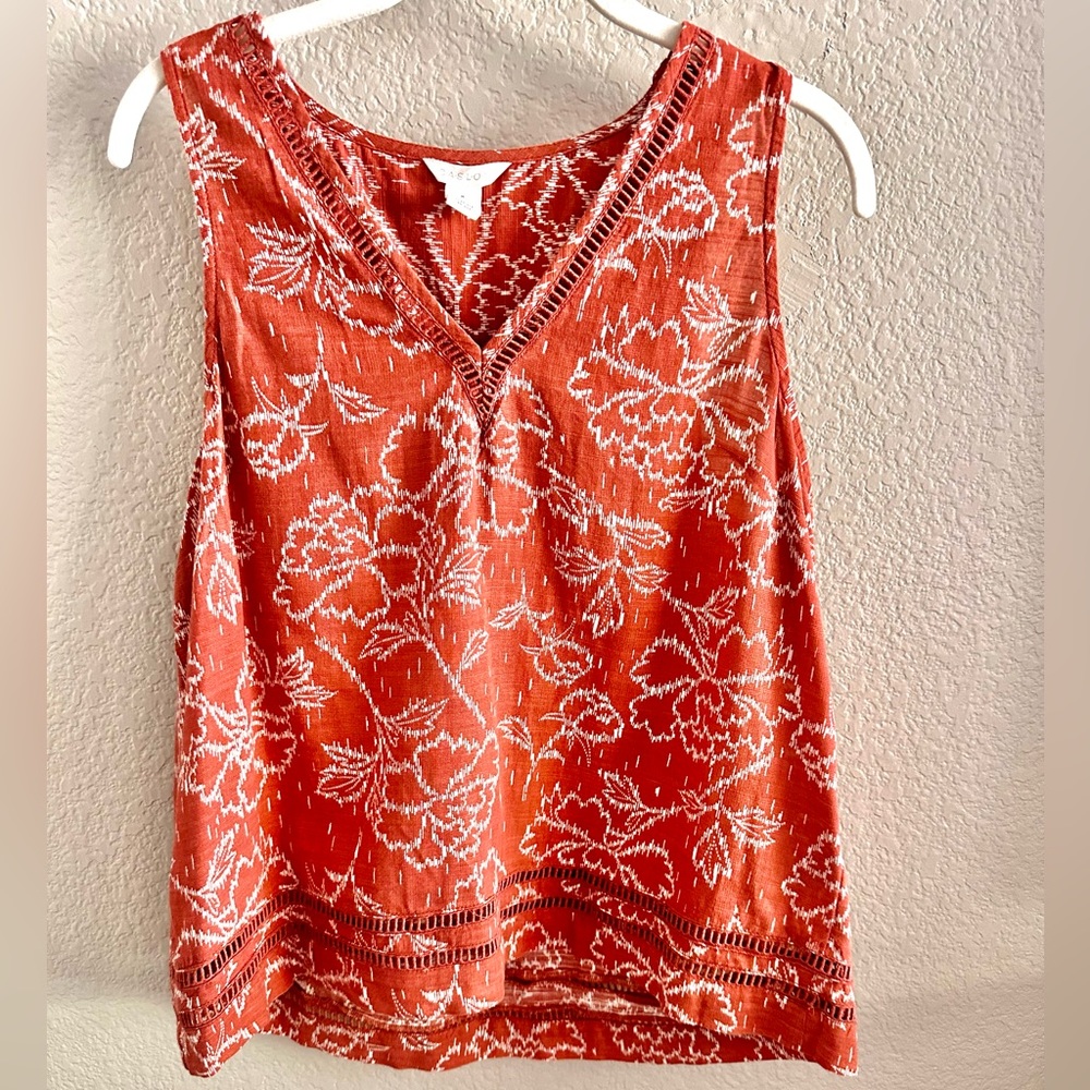 Sleeveless top